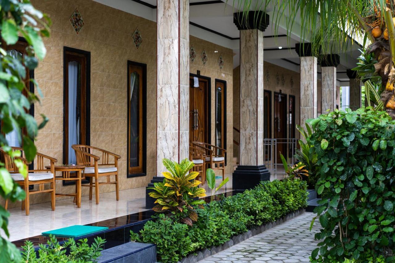 Megacahya Bungalow Lembongan Exterior photo