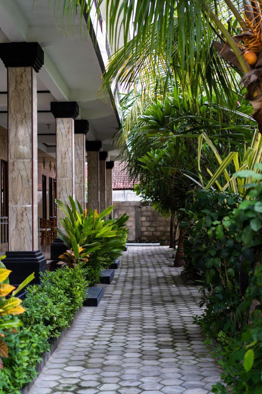 Megacahya Bungalow Lembongan Exterior photo
