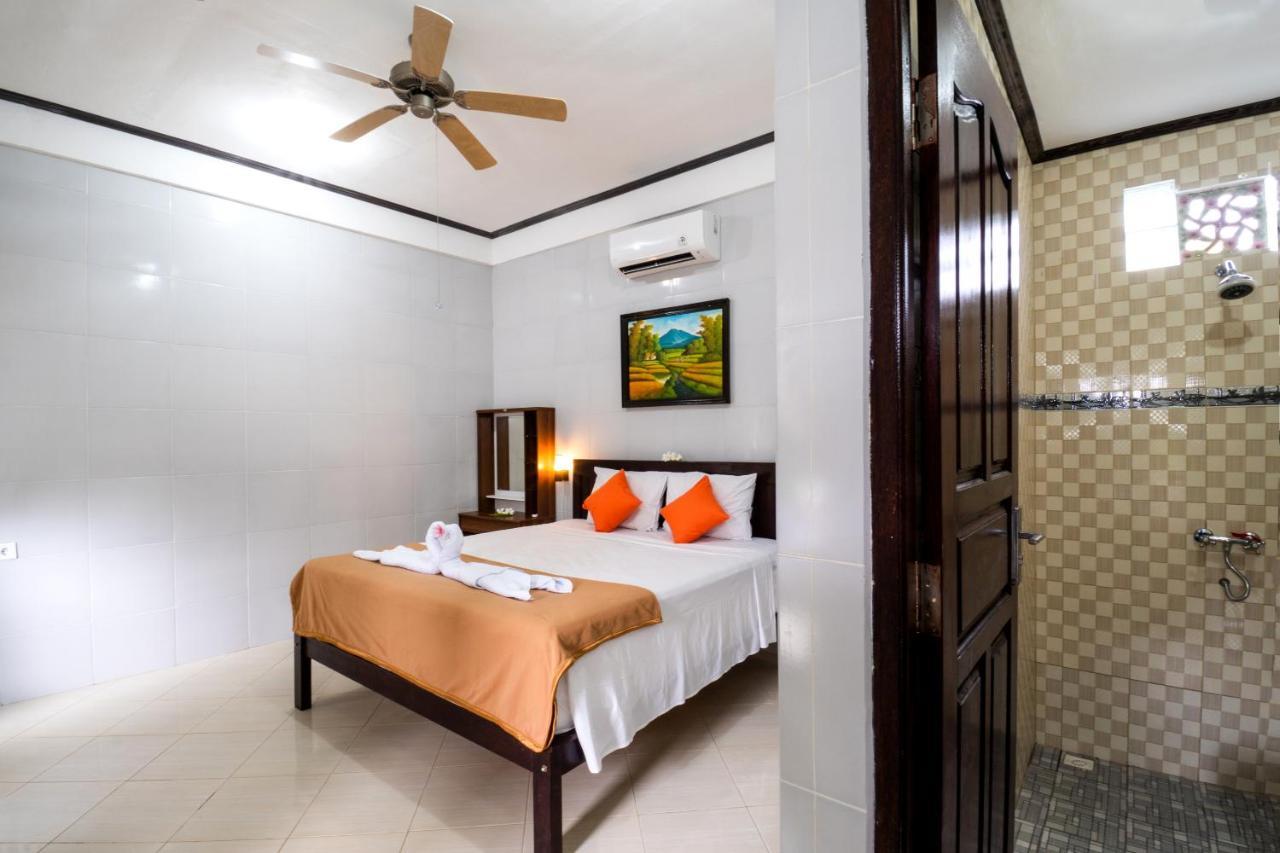 Megacahya Bungalow Lembongan Exterior photo