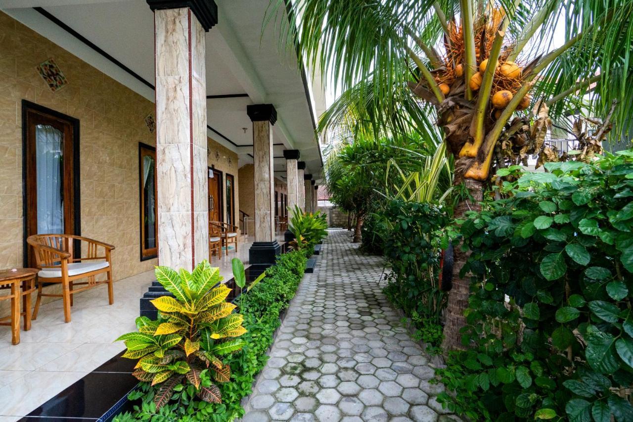 Megacahya Bungalow Lembongan Exterior photo