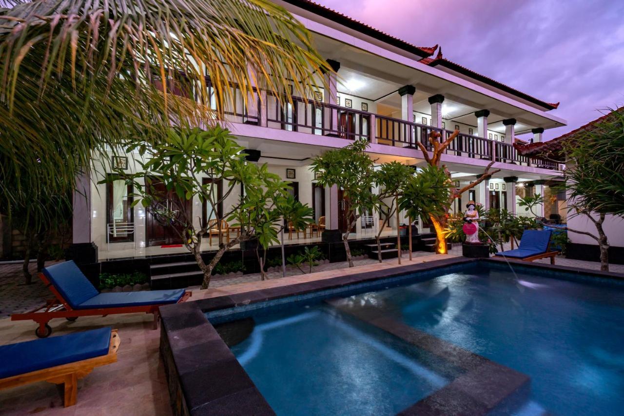 Megacahya Bungalow Lembongan Exterior photo