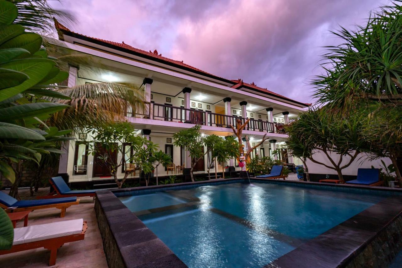 Megacahya Bungalow Lembongan Exterior photo
